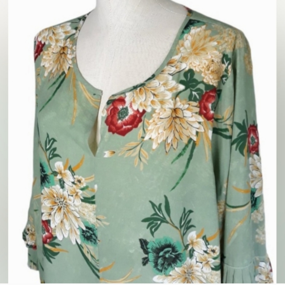 Violet and Claire  Tunic Top 3x